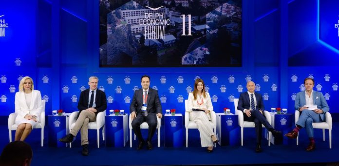 Δελτίο Τύπου - Παιδιά online, αλλά με όρια: Το νέο πλαίσιο προστασίας στον ψηφιακό κόσμο