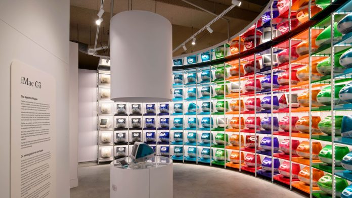 Ανακαλύψτε το μεγαλύτερο μουσείο Apple στην Ευρώπη! Ανακαλύψτε το μεγαλύτερο μουσείο Apple στην Ευρώπη!