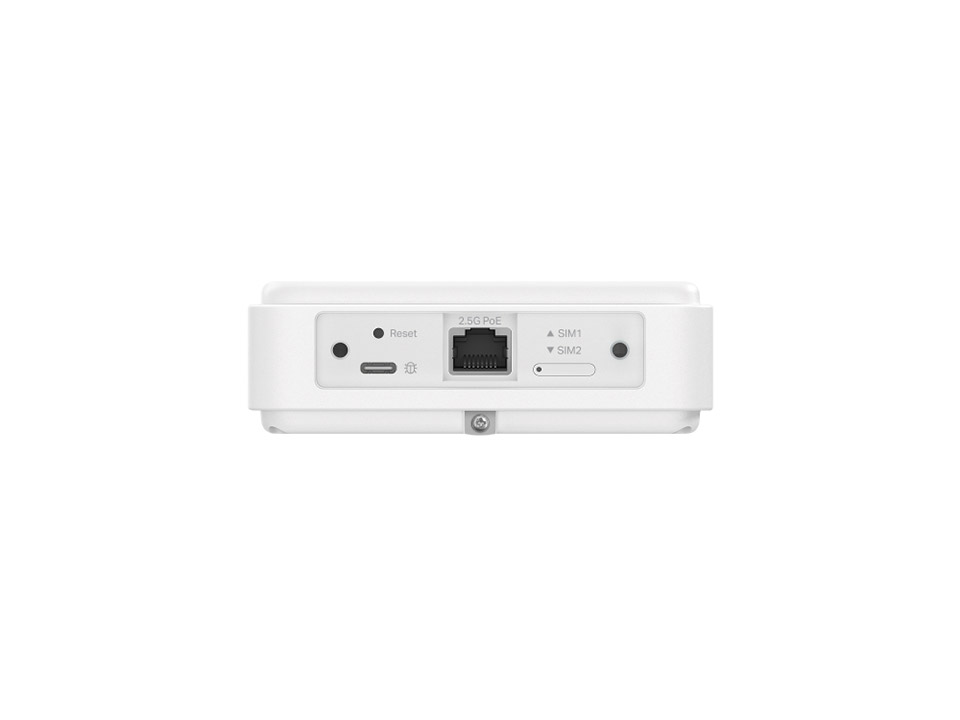 3.ER701 5G Outdoor Ports