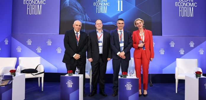 Δελτίο Τύπου - Η Nova αναδεικνύει τον ρόλο των τηλεπικοινωνιών ως καταλύτη ανάπτυξης και ανταγωνιστικότητας στο 11o Οικονομικό Φόρουμ των Δελφών