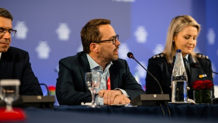 BAT στο 11ο Οικονομικό Φόρουμ των Δελφών: H Ελλάδα πρωτοπόρος στην αξιοποίηση της τεχνολογίας για την προστασία των ανηλίκων 