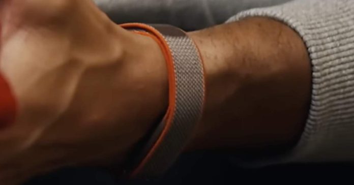 Fitbit Air εναντίον WHOOP εναντίον Oura Ring: Πώς συγκρίνονται;