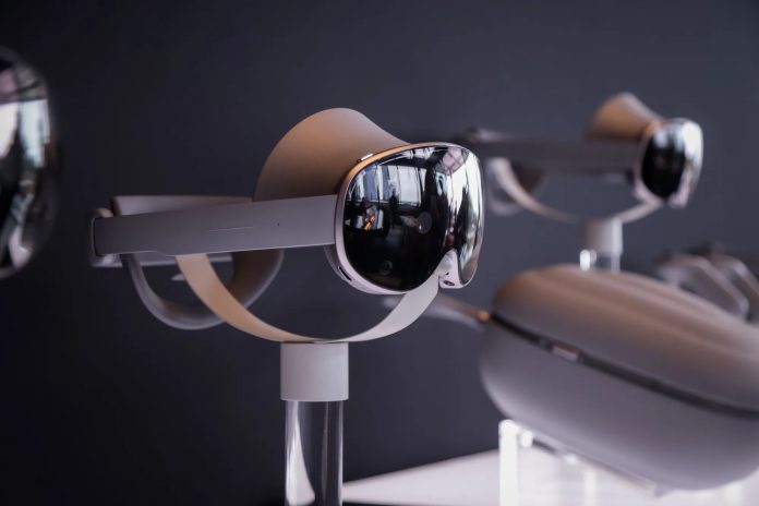 Αναφορές για χαμένη από πέρσι συσκευή της Samsung