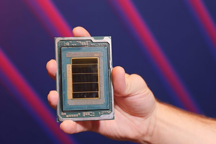 Η Intel πουλάει τώρα καμπίνες CPU που συνήθιζε να πετάει στα σκουπίδια, καθώς η ζήτηση AI μετατρέπει τα σκραπ σε κέρδη