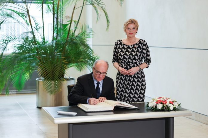 Θύματα κυβερνοεπίθεσης η πρόεδρος της γερμανικής βουλής, υπουργοί και βουλευτές: Εμπλοκή της Ρωσίας «βλέπουν» οι μυστικές υπηρεσίες