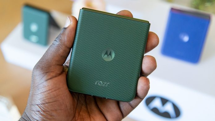 Ποιο χρώμα Motorola Razr Plus 2026 πρέπει να αγοράσετε;