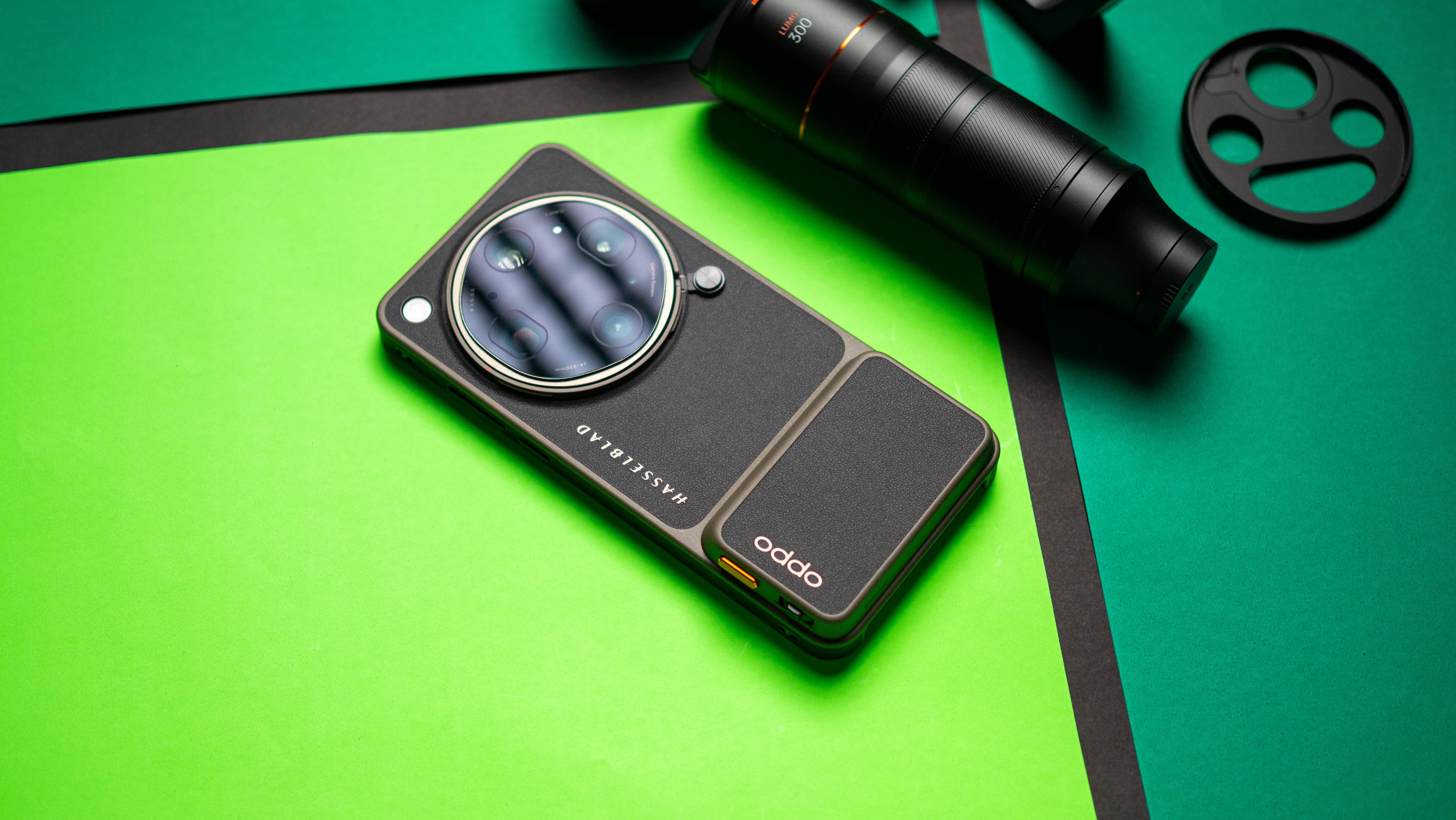 OPPO Find X9 Ultra review photos