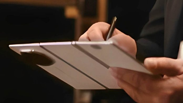 Το Huawei Mate XT 2 μπορεί να φέρει μια εκπληκτική αναβάθμιση μπαταρίας + μεντεσέ