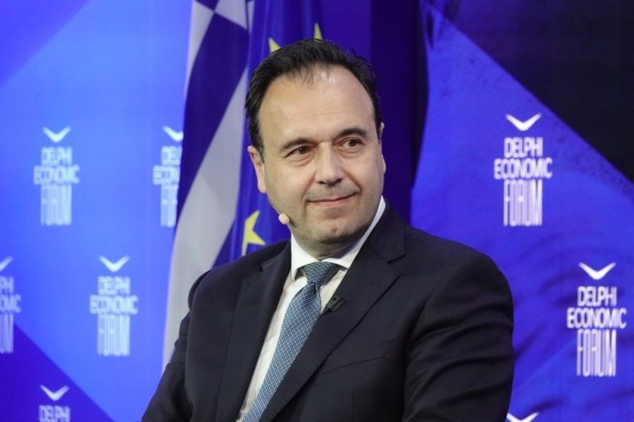 Ο υπουργός Ψηφιακής Διακυβέρνησης Δημήτρης Παπαστεργίου στο Οικονομικό Φόρουμ των Δελφών: Πρέπει να τελειώνουμε με την ανωνυμία στο διαδίκτυο