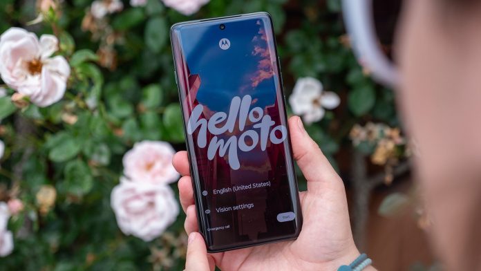 Ανακαλύψτε το εντυπωσιακό Moto Edge 70 Pro πριν το ντεμπούτο του!