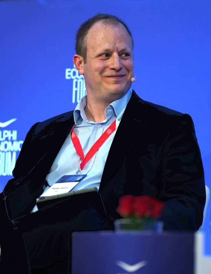 Η Nova αναδεικνύει τον ρόλο των τηλεπικοινωνιών ως καταλύτη ανάπτυξης και ανταγωνιστικότητας στο 11o Οικονομικό Φόρουμ των Δελφών - Τυπολογίες