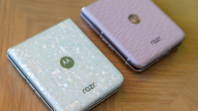 Ποιο χρώμα Motorola Razr 2026 πρέπει να αγοράσετε;