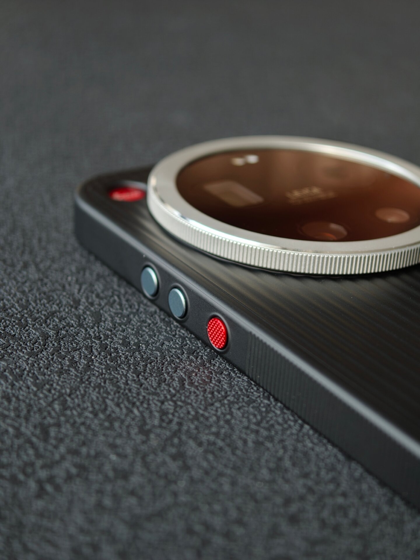 Κουμπιά Xiaomi 17 Ultra