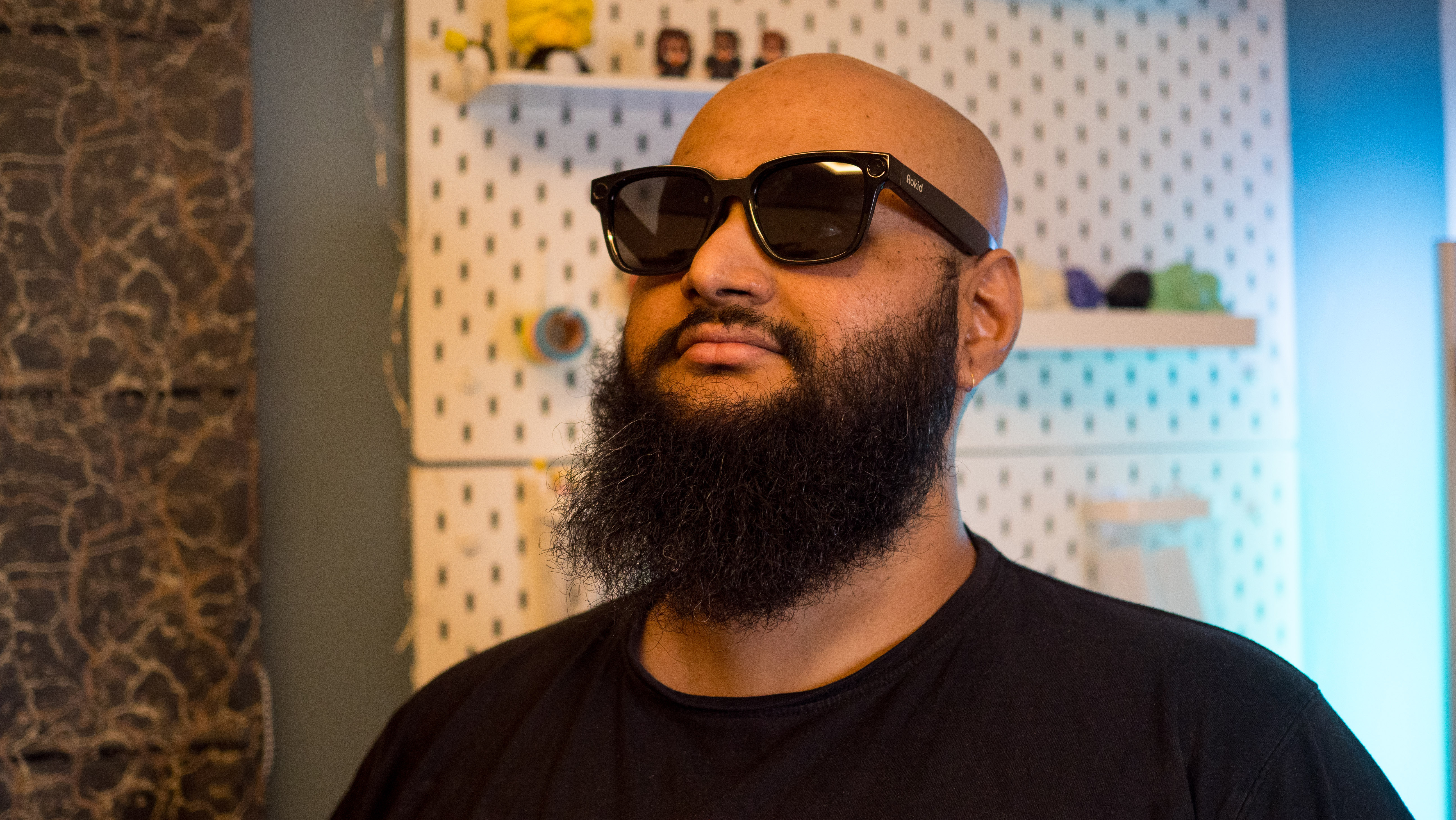 Rokid AI Glasses Style στο Android Central