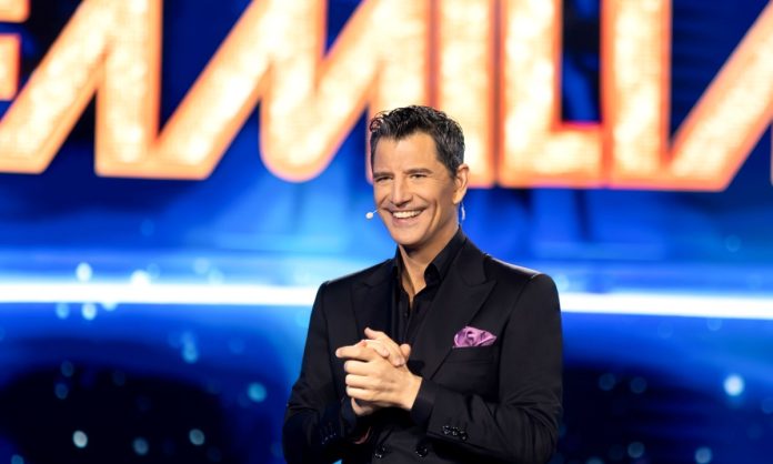 Σάκης Ρουβάς: Σάρωσε με το Your Face Sounds Familiar – Τα νούμερα που «ζαλίζουν»