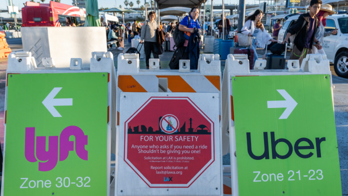 Η Νέα Υόρκη αναπτύσσει τεχνολογία επιτήρησης για να πιάσει ψεύτικους καμπίνες αεροδρομίων