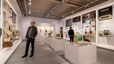 Μουσείο Apple με κλασικούς υπολογιστές Mac