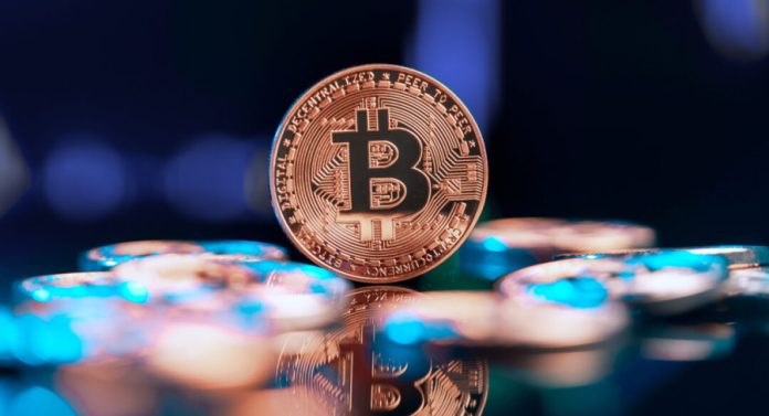 «Εύθραυστα» κέρδη στα crypto με το βλέμμα στη Μέση Ανατολή – Κοντά στα $76.000 το Bitcoin