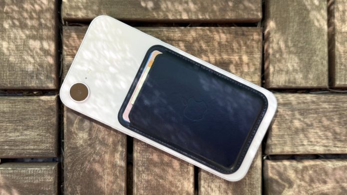 «Apple iPhone 17e: Το smartphone που κοντεύει την τελειότητα!»