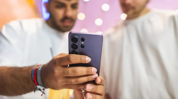 Πώς να χρησιμοποιήσετε το AirDrop σε Samsung Galaxy: Όλα τα μυστικά!