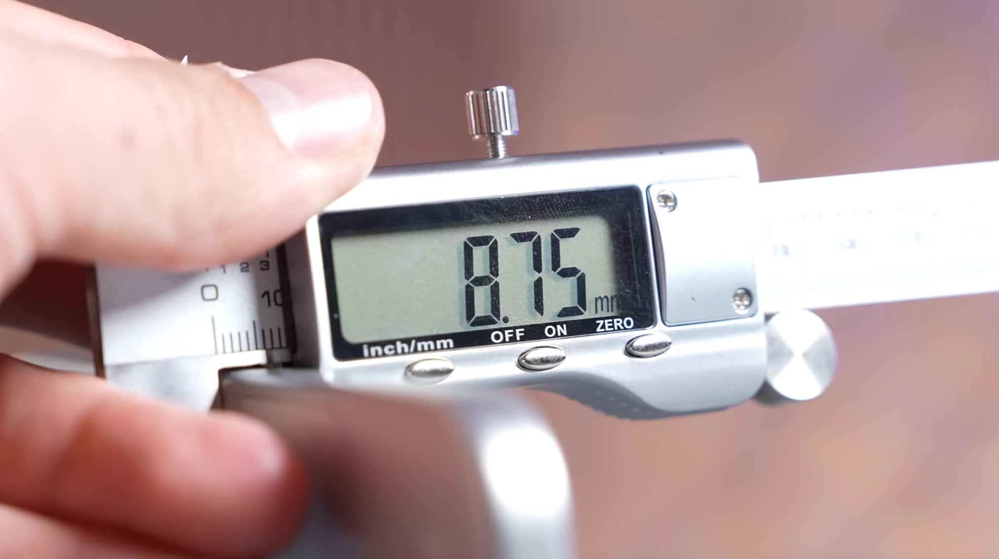 Η Apple θα κάνει το iPhone 18 Pro Max παχύτερο, αλλά θα μάθετε γιατί αυτή δεν είναι μια τρομερή απόφαση