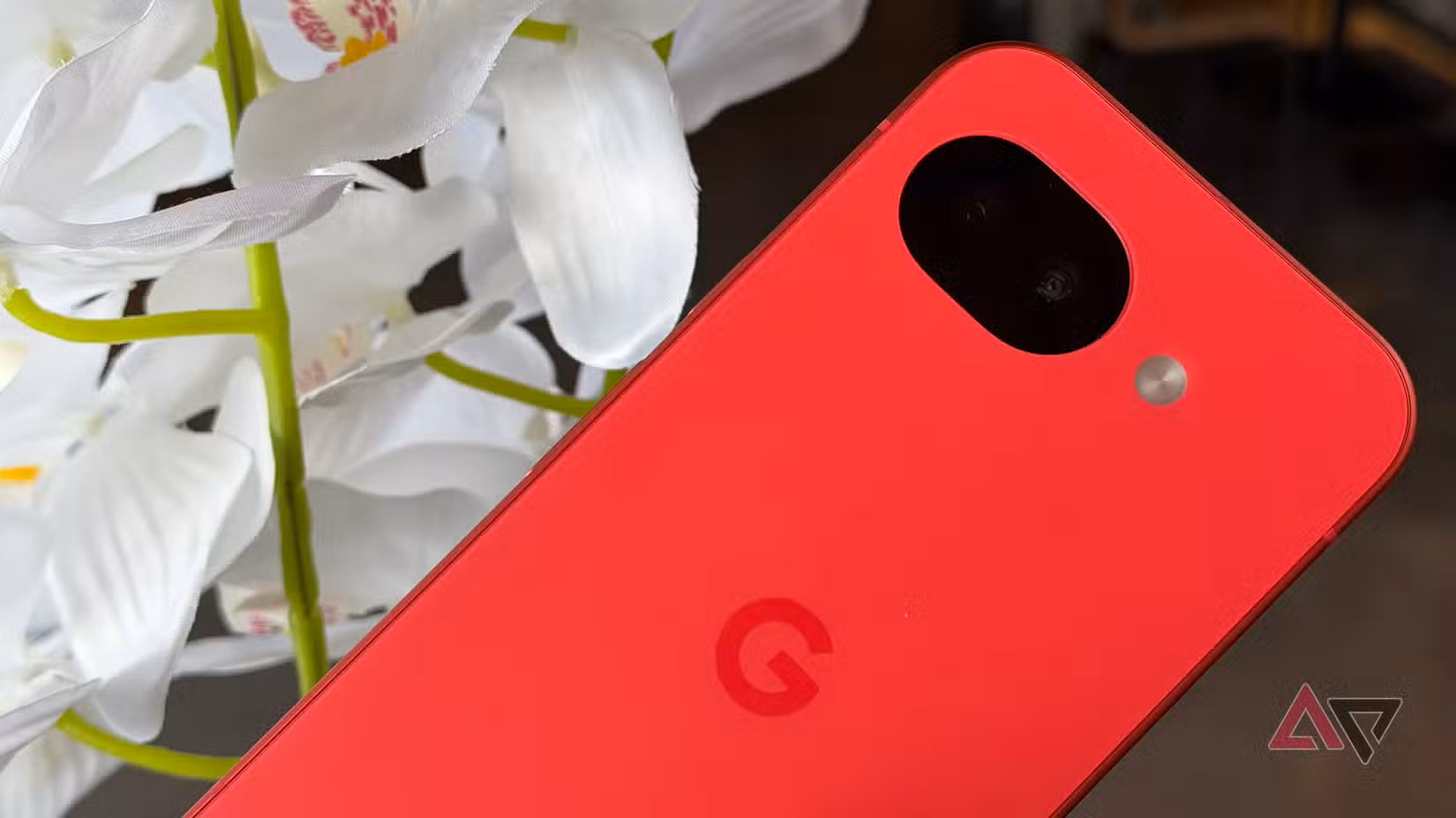 Μια εικόνα που τονίζει το Pixel 10a.