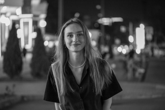 Το Instagram διορθώνει το σφάλμα που κάνει τις έγχρωμες φωτογραφίες να εμφανίζονται ασπρόμαυρες