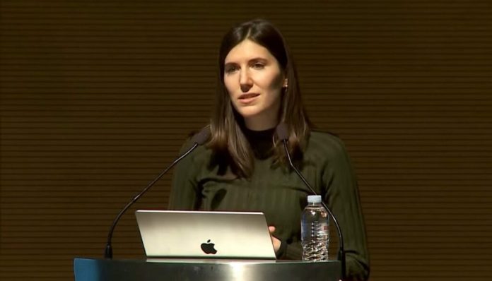 Ειρήνη Ψαλλίδα (KEWAZO): Αθήνα-Cern-Μόναχο, η Ελληνίδα που βάζει ΑΙ στη βαριά βιομηχανία