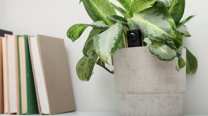 Ανακαλύψτε το Gadget των $37 που ανιχνεύει κρυφές κάμερες!