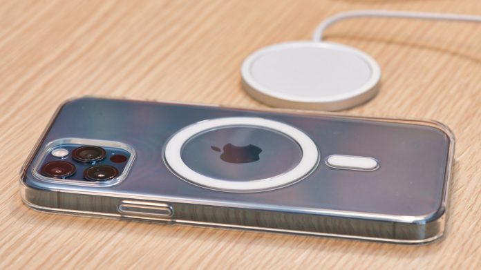 Φθηνότερες ασύρματες εναλλακτικές στον φορτιστή MagSafe της Apple το 2026