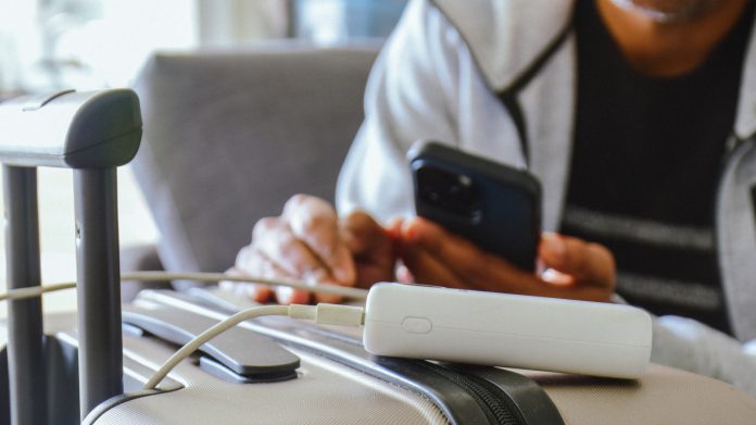 Η Ιαπωνία απαγορεύει επίσημα τη χρήση φορητών Power Banks στις πτήσεις