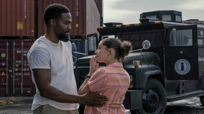 Αυτή η γεμάτη δράση σειρά του Netflix είναι ένα ριμέικ μιας κλασικής ταινίας του Denzel Washington