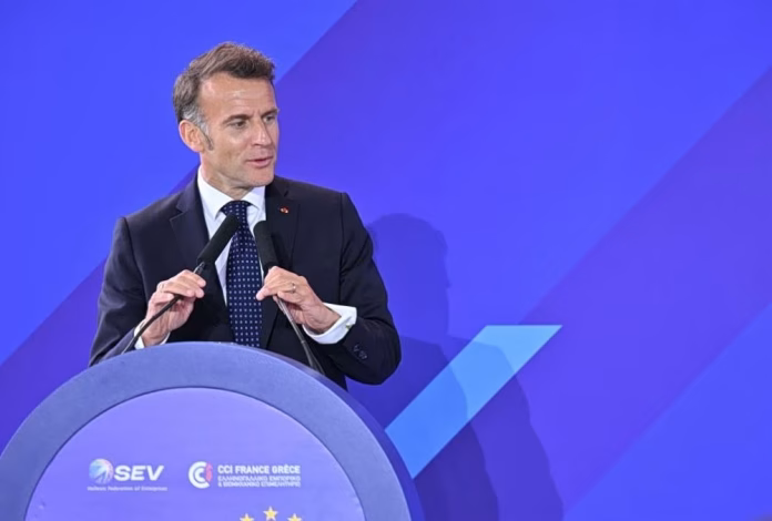 Macron Calls Greece a Model of Economic Progress -