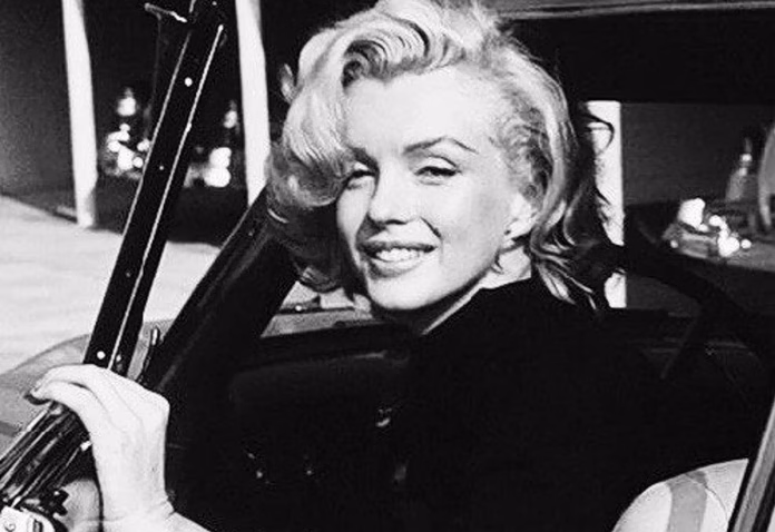 «Συλλεκτική Mercedes-Benz 170 S: Βυθιστείτε στη Μαγεία της Μέριλιν Μονρόε!»