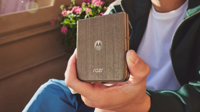 Η αναδιπλούμενη σειρά 2026 της Motorola είναι εδώ, με το Razr Ultra να πρωτοστατεί