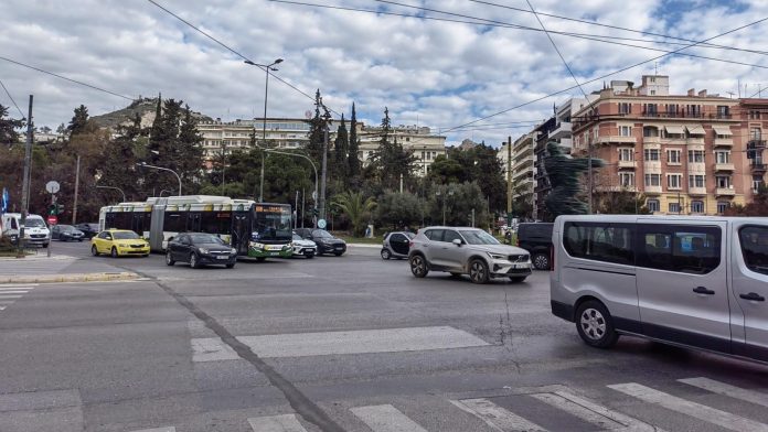 Πρόστιμα πυρκαγιάς 350 ευρώ σε οδηγούς στο κέντρο της Αθήνας