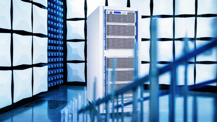 Η Rohde & Schwarz επεκτείνει το χαρτοφυλάκιο ενισχυτών ευρυζωνικής σύνδεσης με νέες κατηγορίες ισχύος έως 1000 W για εφαρμογές στην αυτοκινητοβιομηχανία, την αεροδιαστημική και την άμυνα -