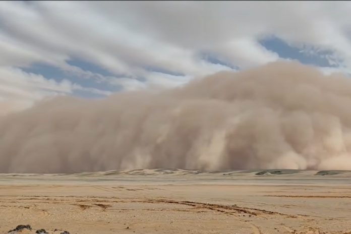 «Η Σαχάρα απελευθερώνει σκόνη: Κίνδυνοι για υγεία και οικονομία!»