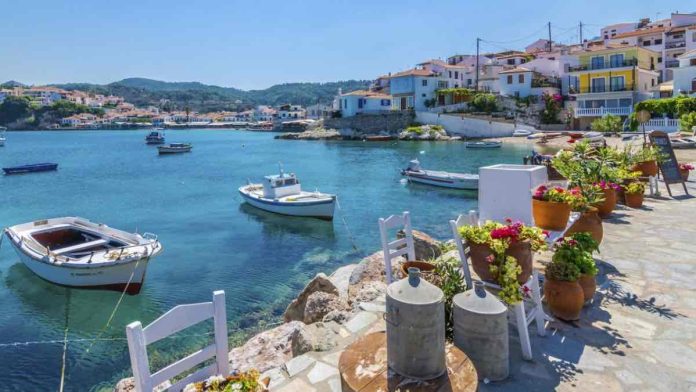 Νέα παράταση για τον Κοινωνικό Τουρισμό 2026 – Μέχρι πότε γίνονται οι αιτήσεις για τα vouchers