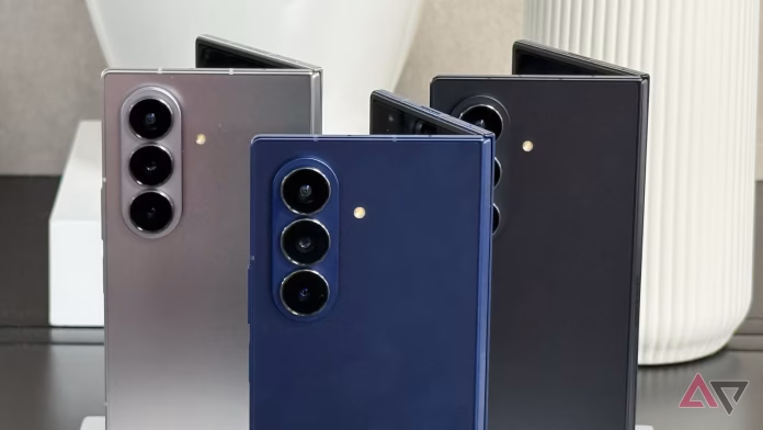 Αμερικανική εταιρεία προσπαθεί να απαγορεύσει τα πτυσσόμενα τηλέφωνα της Samsung