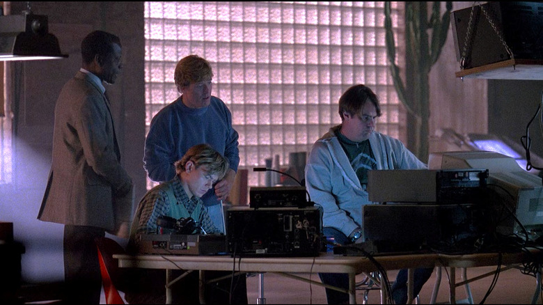 Sidney Poitier, Robert Redford, River Phoenix και Dan Aykroyd με αθλητικά παπούτσια