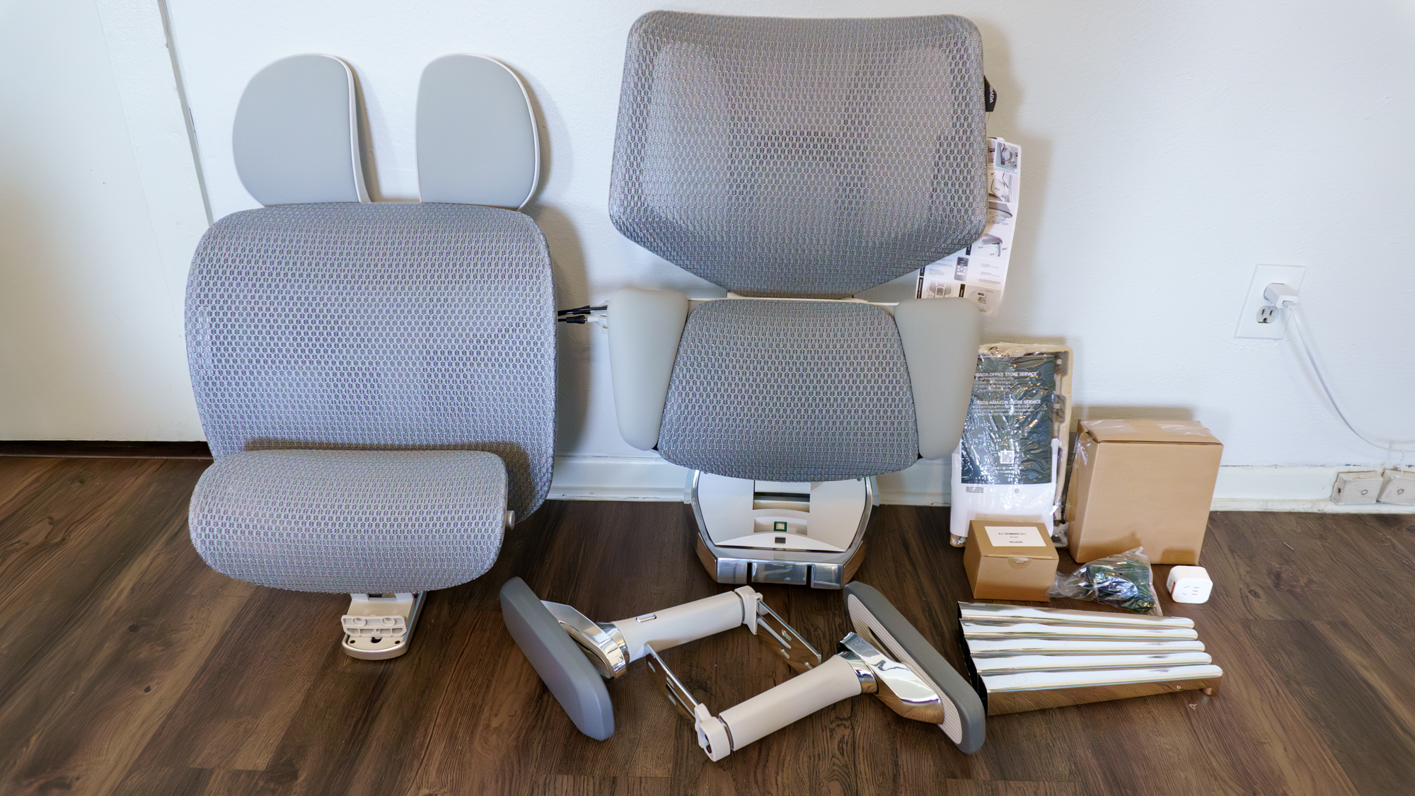 The Hbada X7 unboxed on the floor