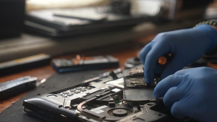 5 από τους μεγαλύτερους μύθους επισκευής τεχνολογίας που πρέπει να σταματήσετε να πιστεύετε